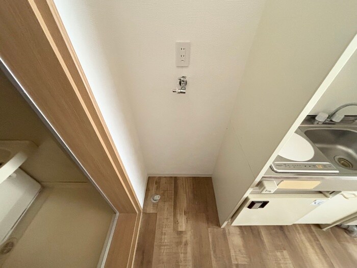 物件内観写真18　(洗濯機置場)