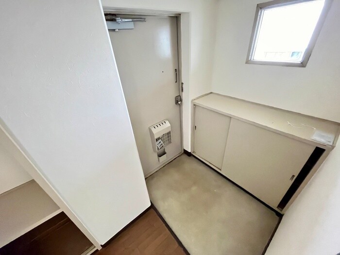 物件内観写真19　(玄関)