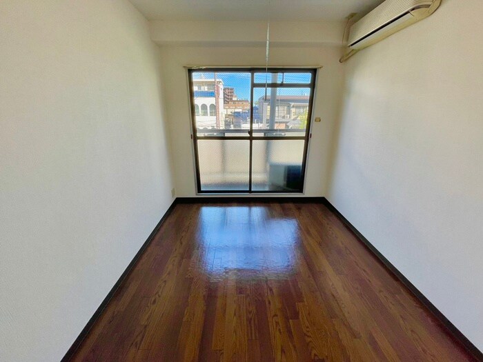 物件内観写真14　(居室)