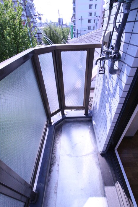 物件内観写真14　(洗濯機置場)