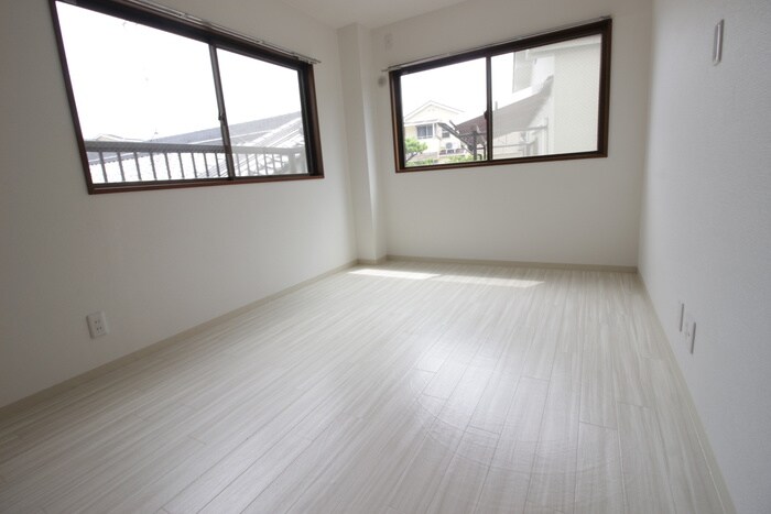 物件内観写真7　(居室)