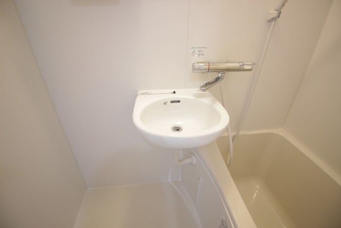 物件内観写真12　(洗面)