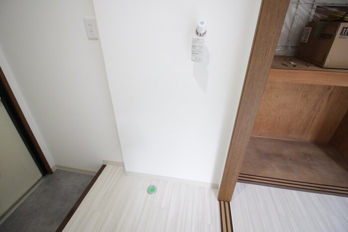 物件内観写真14　(洗濯機置場)