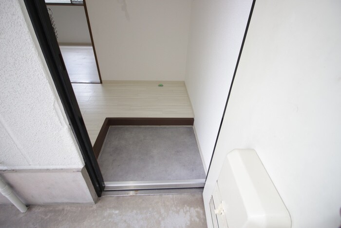 物件内観写真21　(玄関)