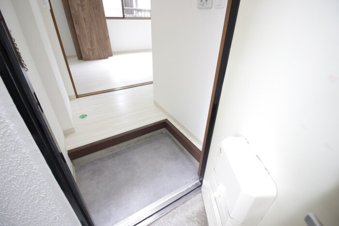 物件内観写真21　(玄関)
