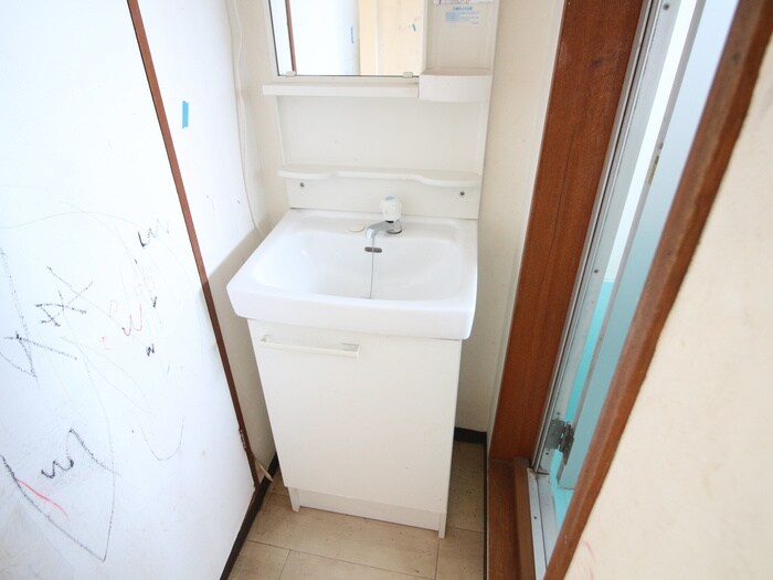 物件内観写真10　(洗面)