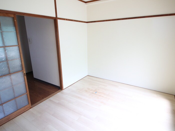 物件内観写真16　(居室)