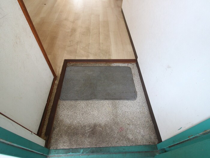 物件内観写真17　(玄関)