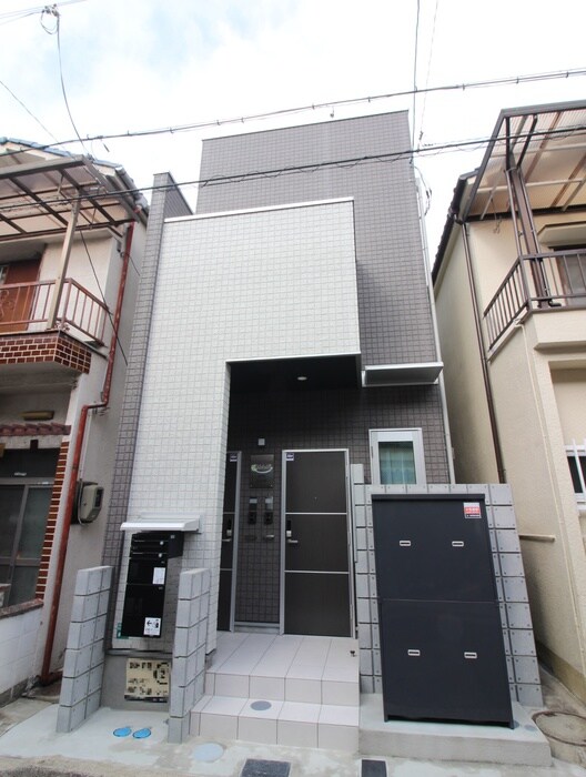 物件外観写真1　(外観写真)