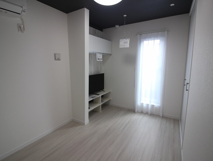 物件内観写真12　(居室)