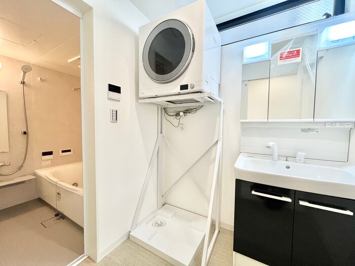 物件内観写真19　(洗濯機置場)