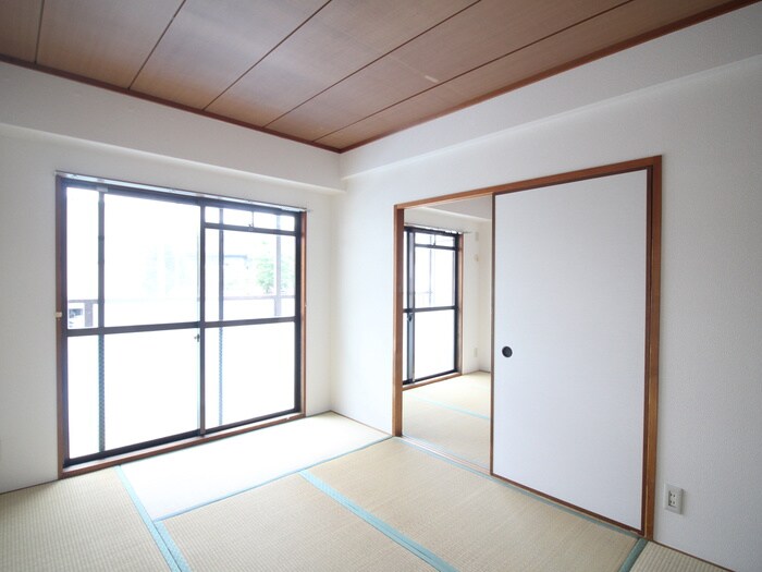 物件内観写真8　(居室)