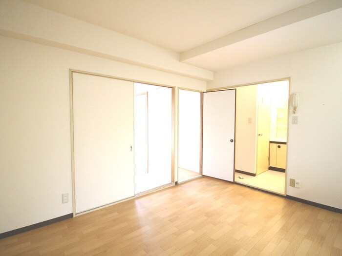 物件内観写真13　(居室)