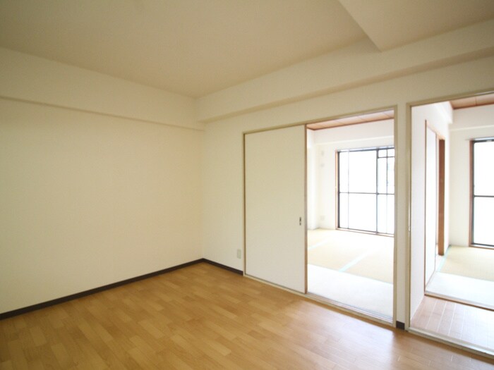 物件内観写真19　(居室)