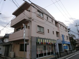 ハイム御願塚外観写真