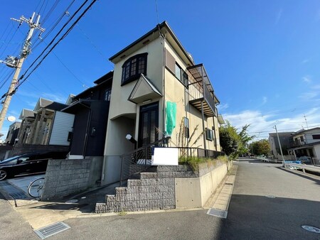 宇治市伊勢田町砂田戸建外観写真
