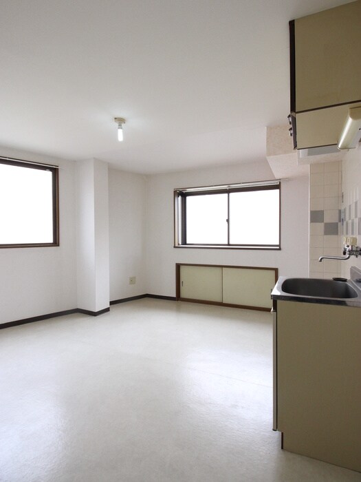 物件内観写真11　(居室)