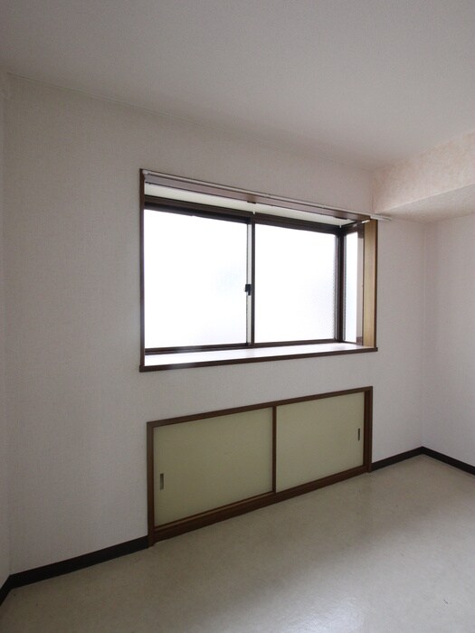 物件内観写真13　(居室)