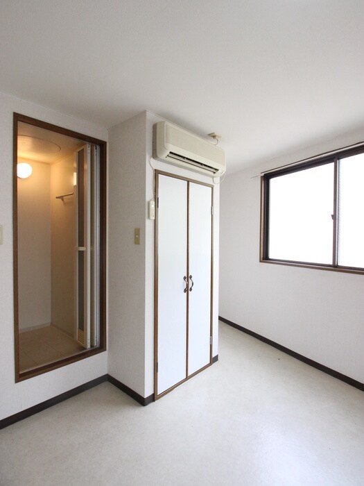 物件内観写真14　(居室)