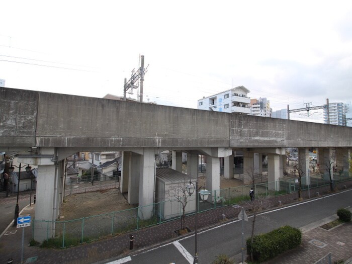 物件内観写真20　(室内からの展望)