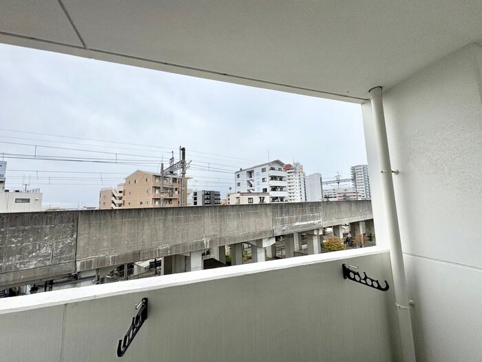 物件内観写真22　(室内からの展望)