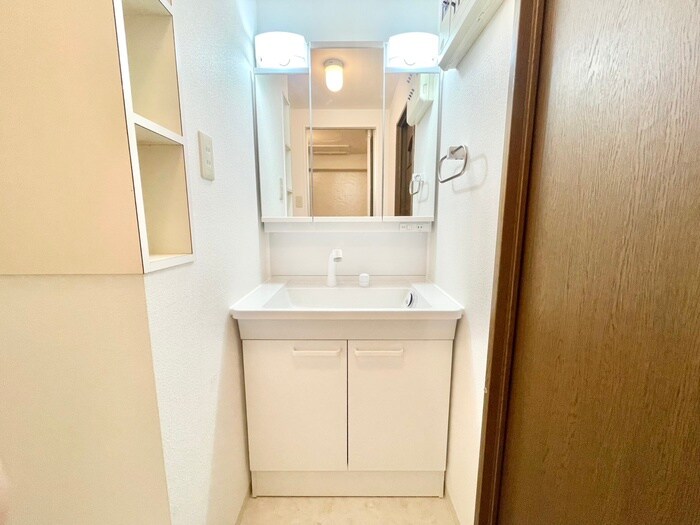 物件内観写真8　(洗面)