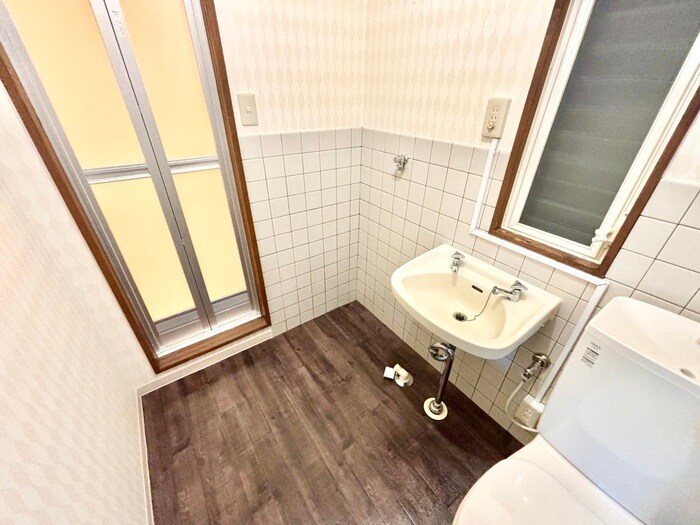 物件内観写真11　(洗濯機置場)