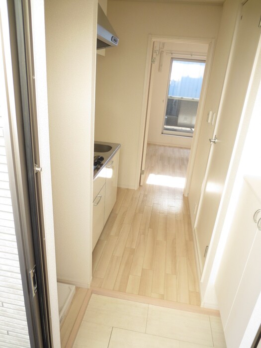 物件内観写真8　(廊下)