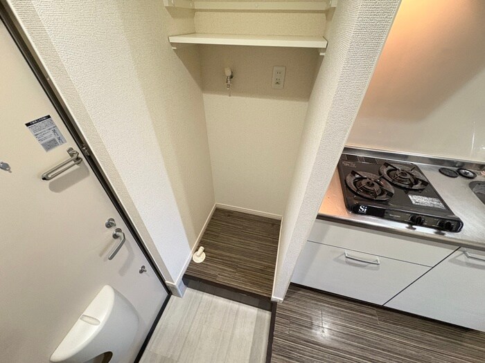 物件内観写真15　(洗濯機置場)