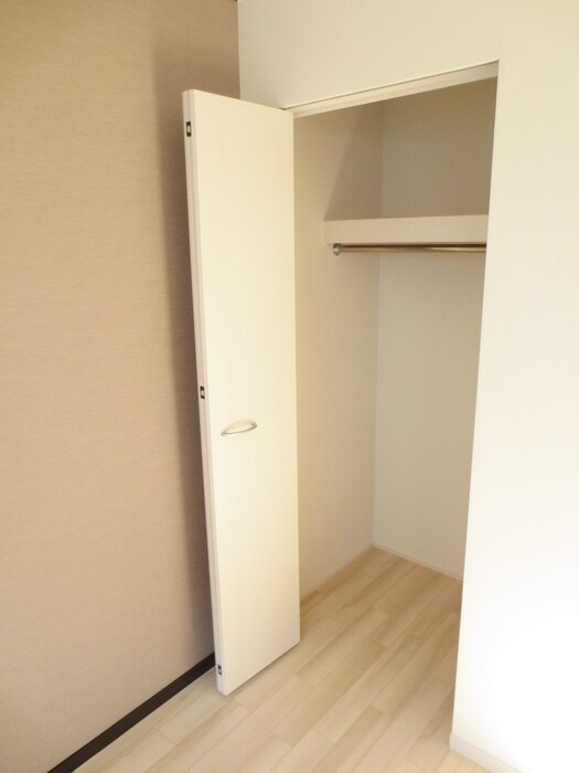 物件内観写真15　(収納)