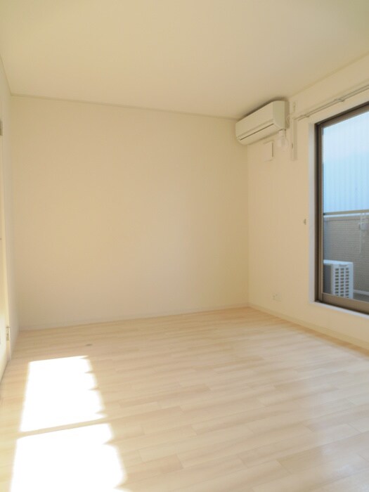 物件内観写真19　(居室)