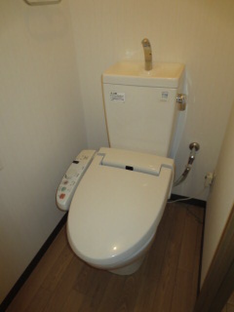 物件内観写真8　(トイレ)