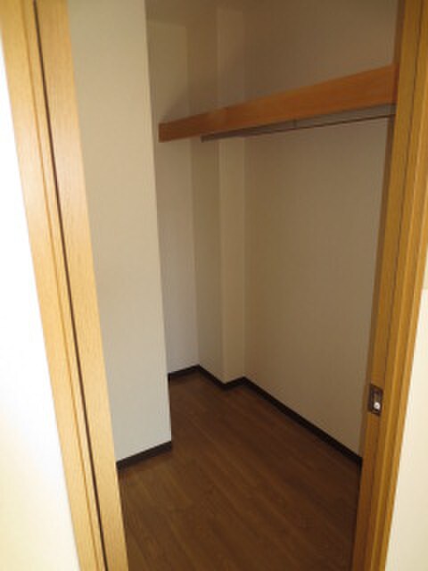 物件内観写真10　(収納)