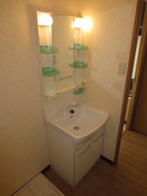 物件内観写真11　(洗面)