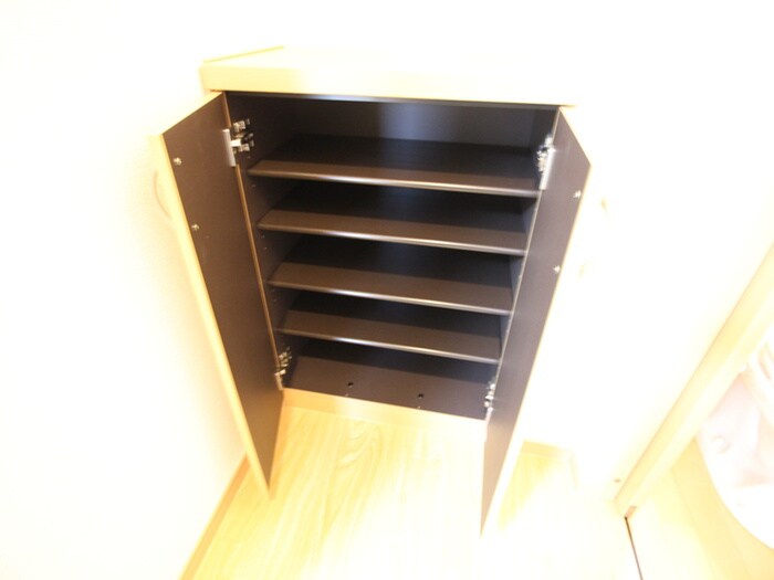 物件内観写真17　(靴箱)