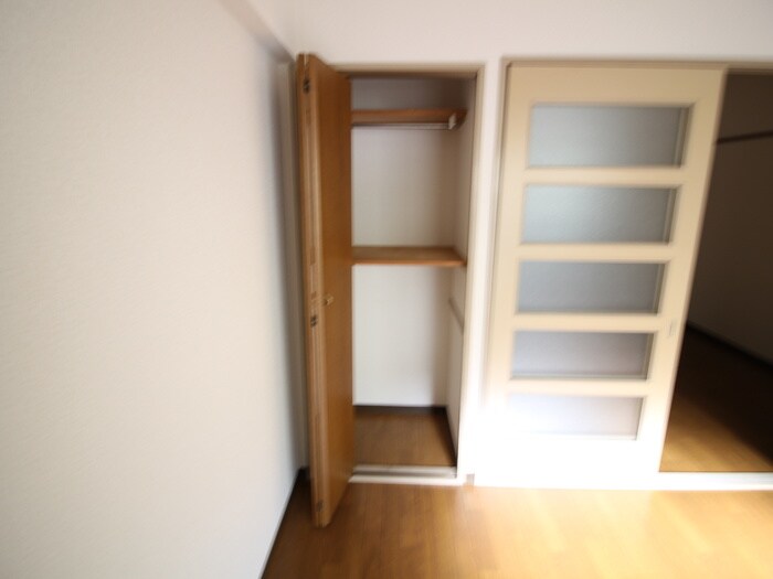 物件内観写真12　(収納)