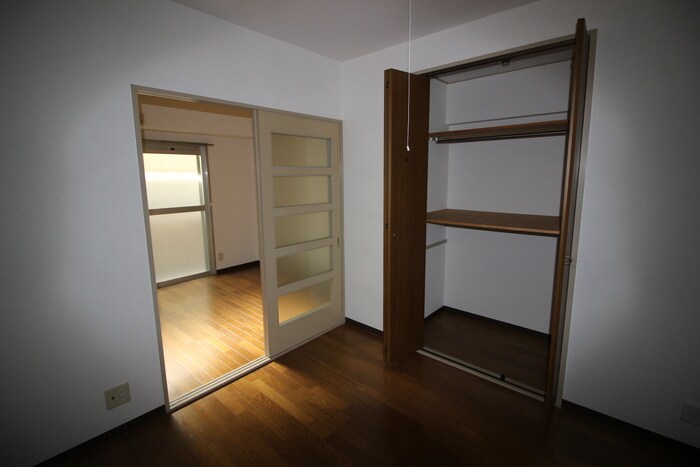 物件内観写真19　(居室)