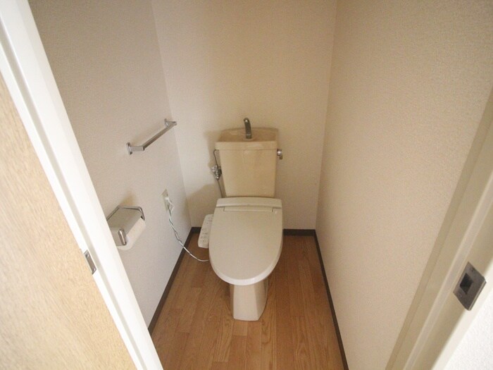 物件内観写真14　(トイレ)