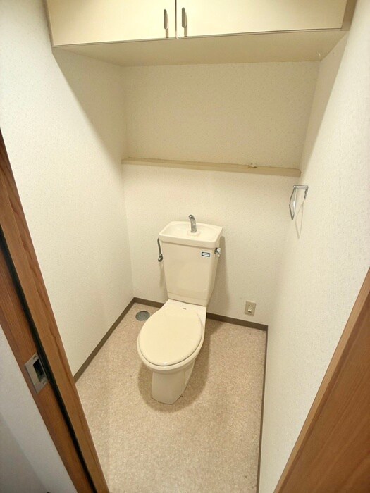 物件内観写真9　(トイレ)