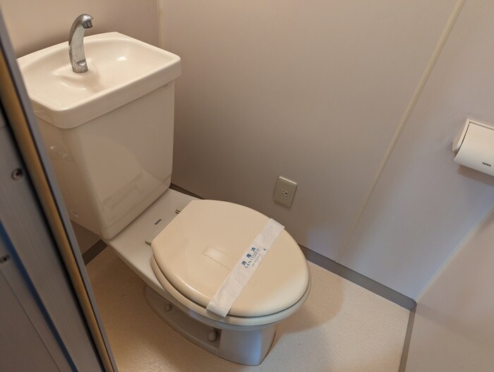 物件内観写真13　(トイレ)