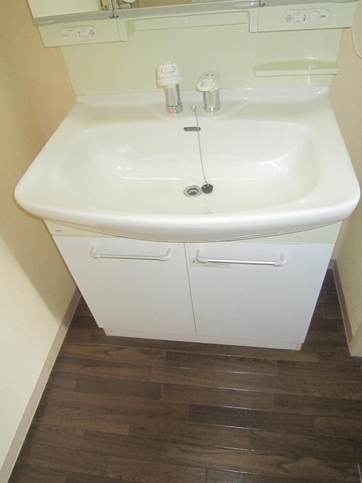 物件内観写真13　(洗面)