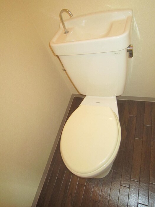 物件内観写真14　(トイレ)