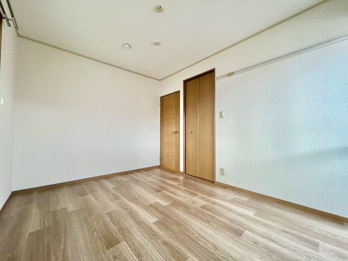 物件内観写真9　(居室)