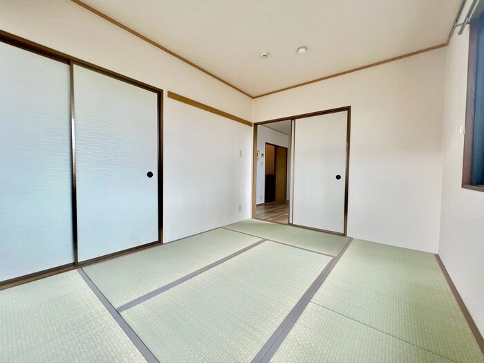 物件内観写真12　(居室)