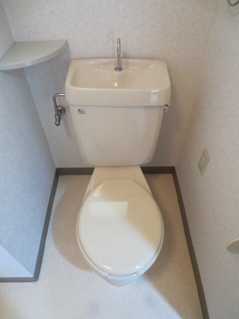 物件内観写真13　(トイレ)