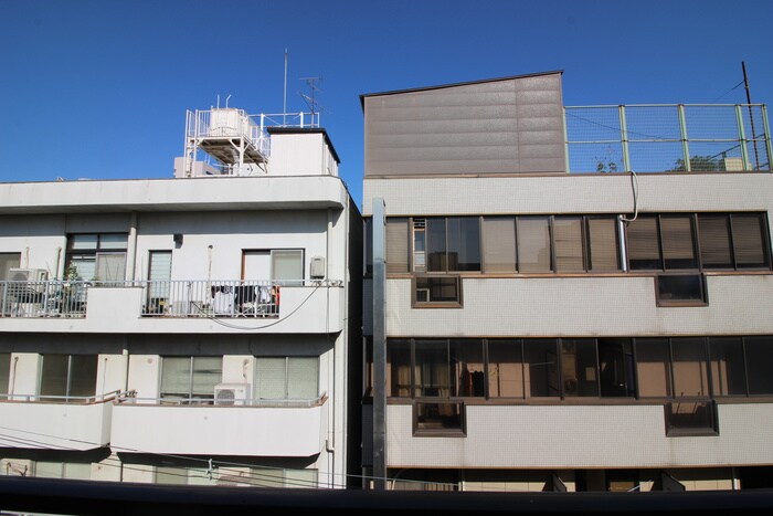 物件内観写真15　(室内からの展望)