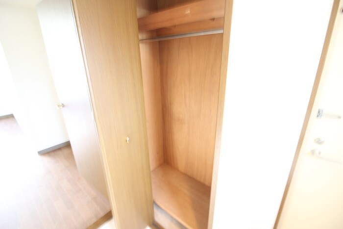 物件内観写真16　(収納)