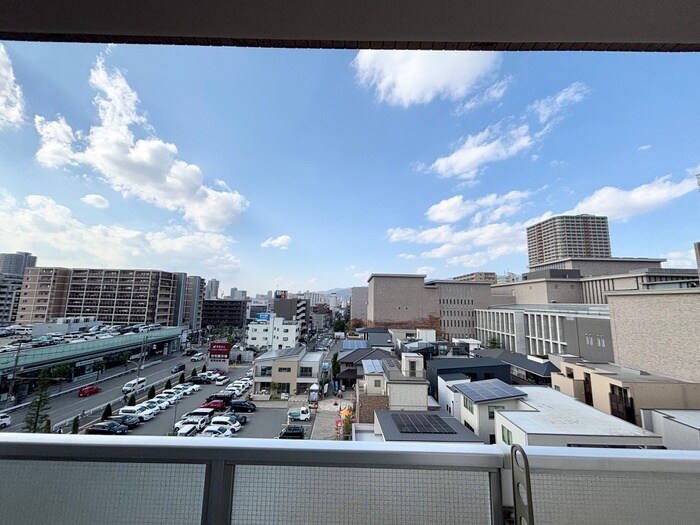 物件内観写真14　(室内からの展望)