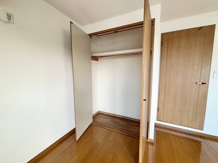 物件内観写真16　(収納)