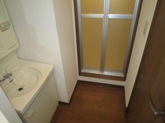 物件内観写真11　(洗面)